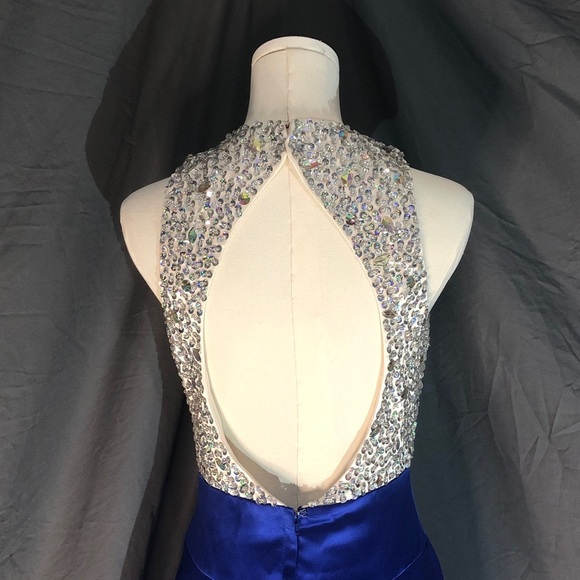 Elegant Blue and Silver Women's Formal Dress - Picture 9 of 16